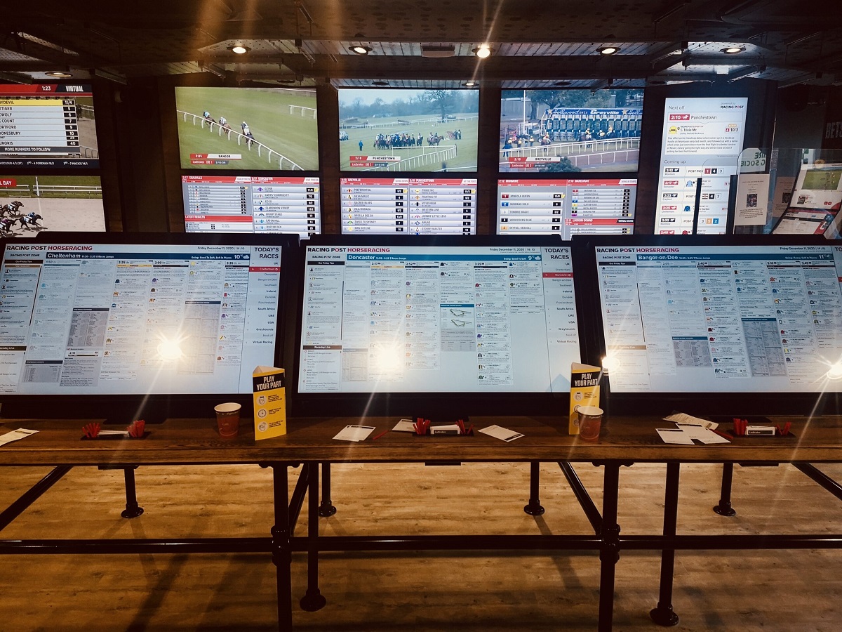 racing-post-launch-new-digital-betting-shop-display